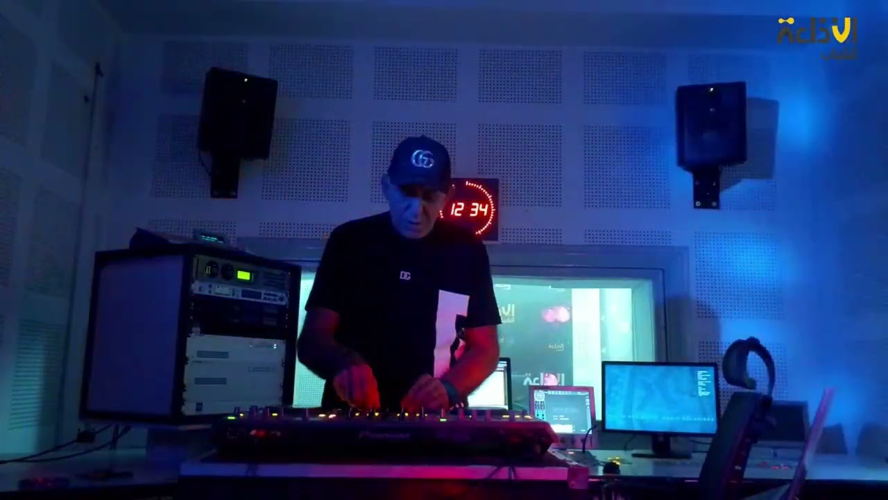 SAMEDI MIX lIVE AVEC DJMC MOEZ RADIO JEUNES TUNIS