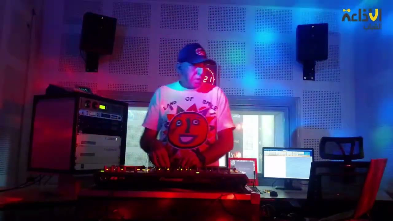 SAMEDI MIX LIVE AVEC DJMC MOEZ SUR RADIO JEUNES